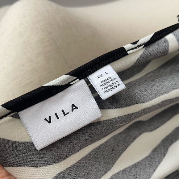 Vila cami maxi dress in zebra print - Picture 7 of 10